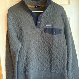 Patagonia Gray Quilted Pullover with Buttoned Pocket